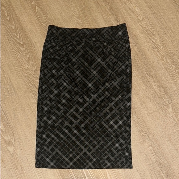 Counterparts Black Silver Midi Pencil Skirt - Picture 2 of 2
